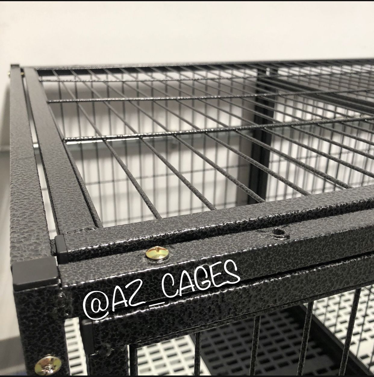 Brand New 42” Heavy Duty Dog Pet Double door Kennel Crate Cage 🐕🦺🐩🐶 with Comfy Plastic Floor 🐾💟 please see dimensions in second picture 🇺🇸