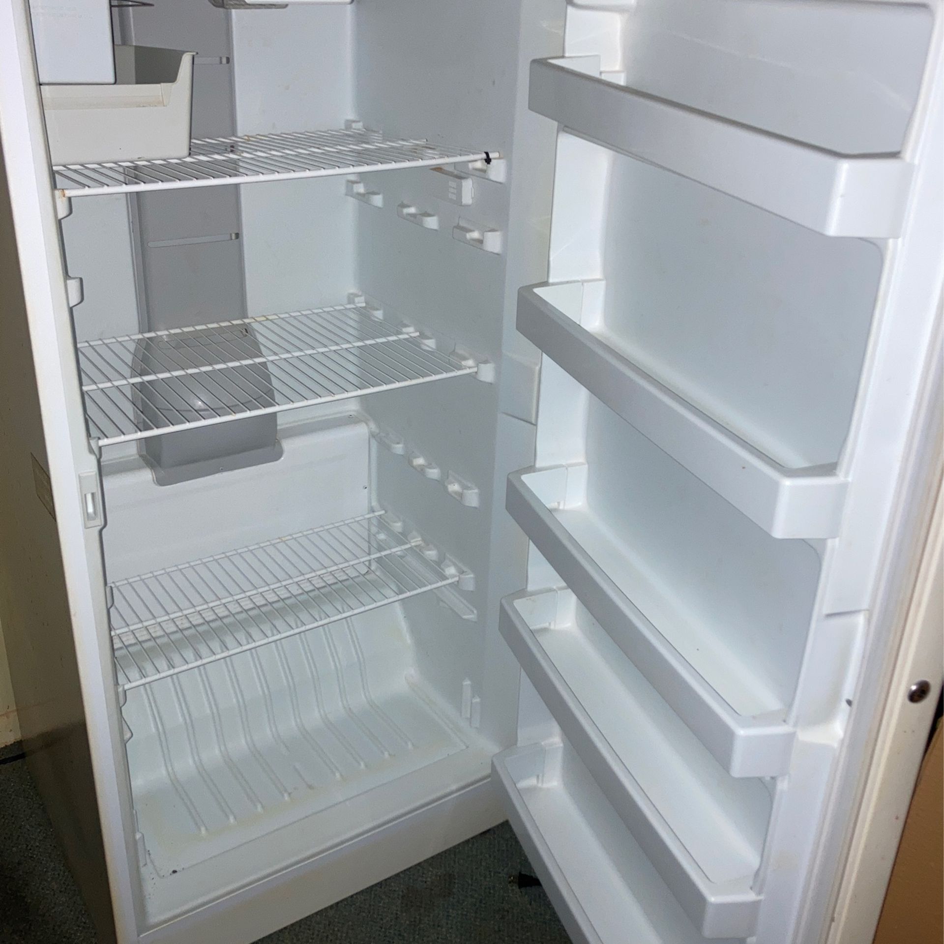 Whirlpool Upright Freezer Frost Free With Ice Maker For Sale In Hobe