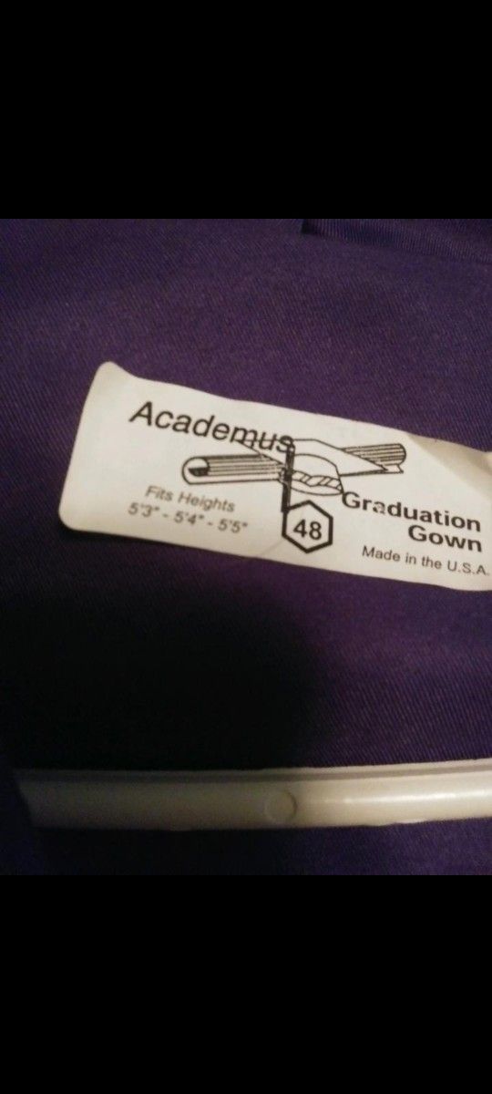 Hallsville Cap And Gown