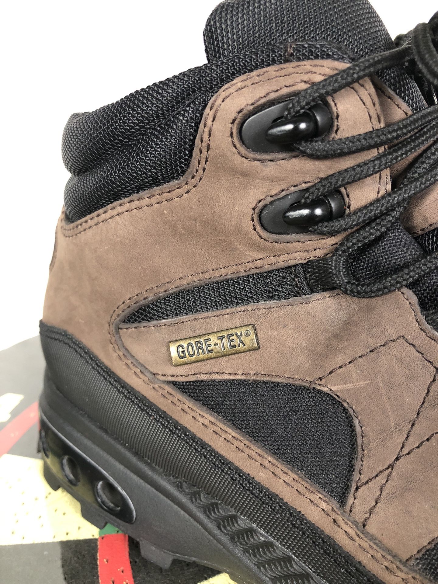 Nike ACG Air Hiking Brown Boots Men 9.5 US Leather Vintage 303830 Camping 2002
