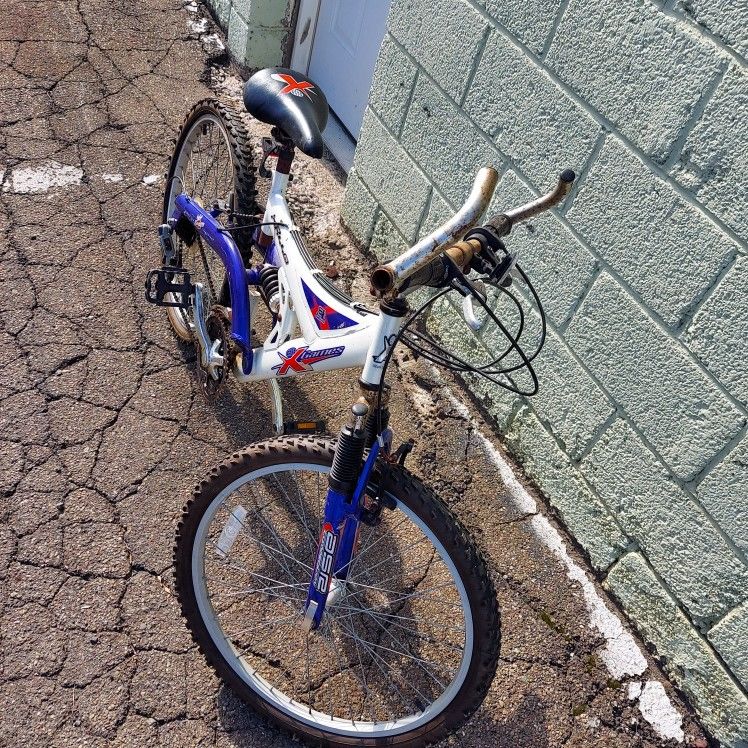 21 Speed Mountain Bike 24"