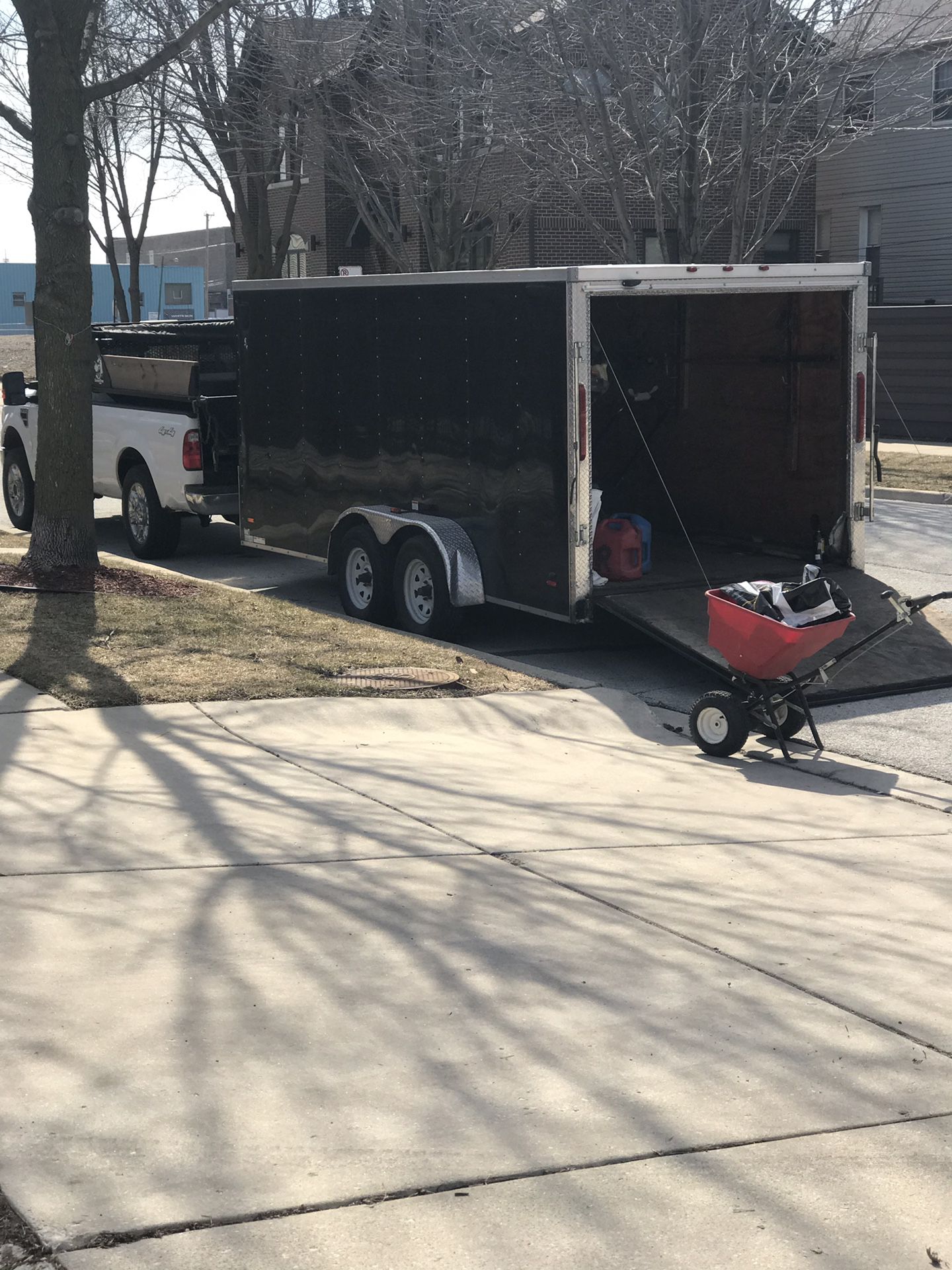 rc trailer 7x16 enclosed trailer 2016 purchased brand new , clean title and currently registered /plated well over $6k new