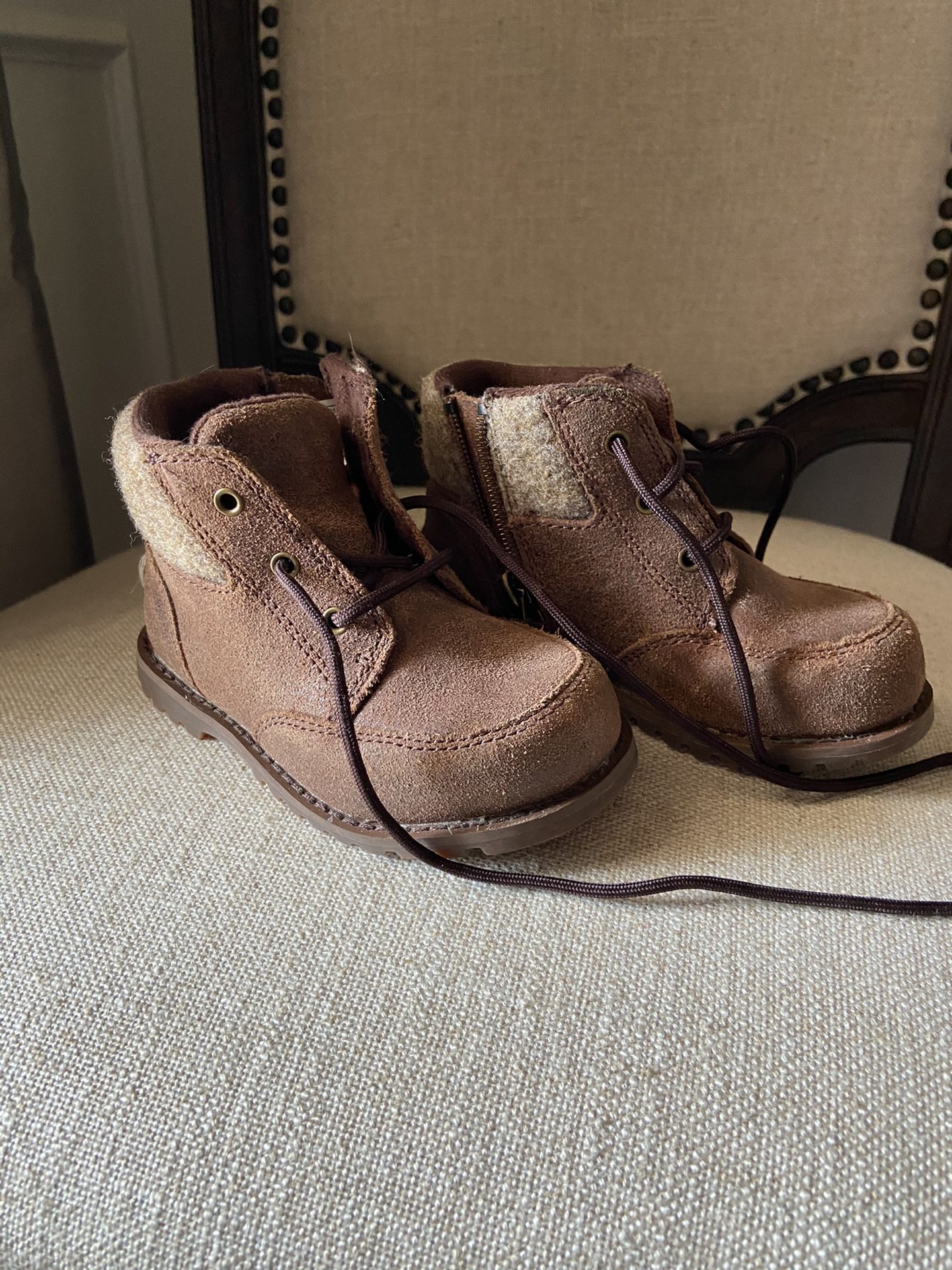 Toddler Size 7 UGG Boots