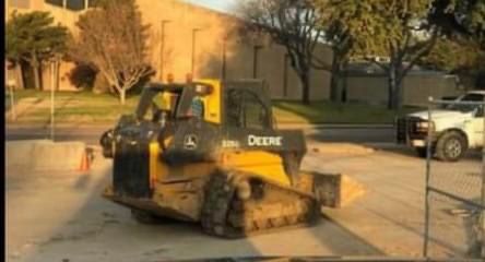 Skid Steer / Bobcat / Tractor El Dia/ Per Dayyy
