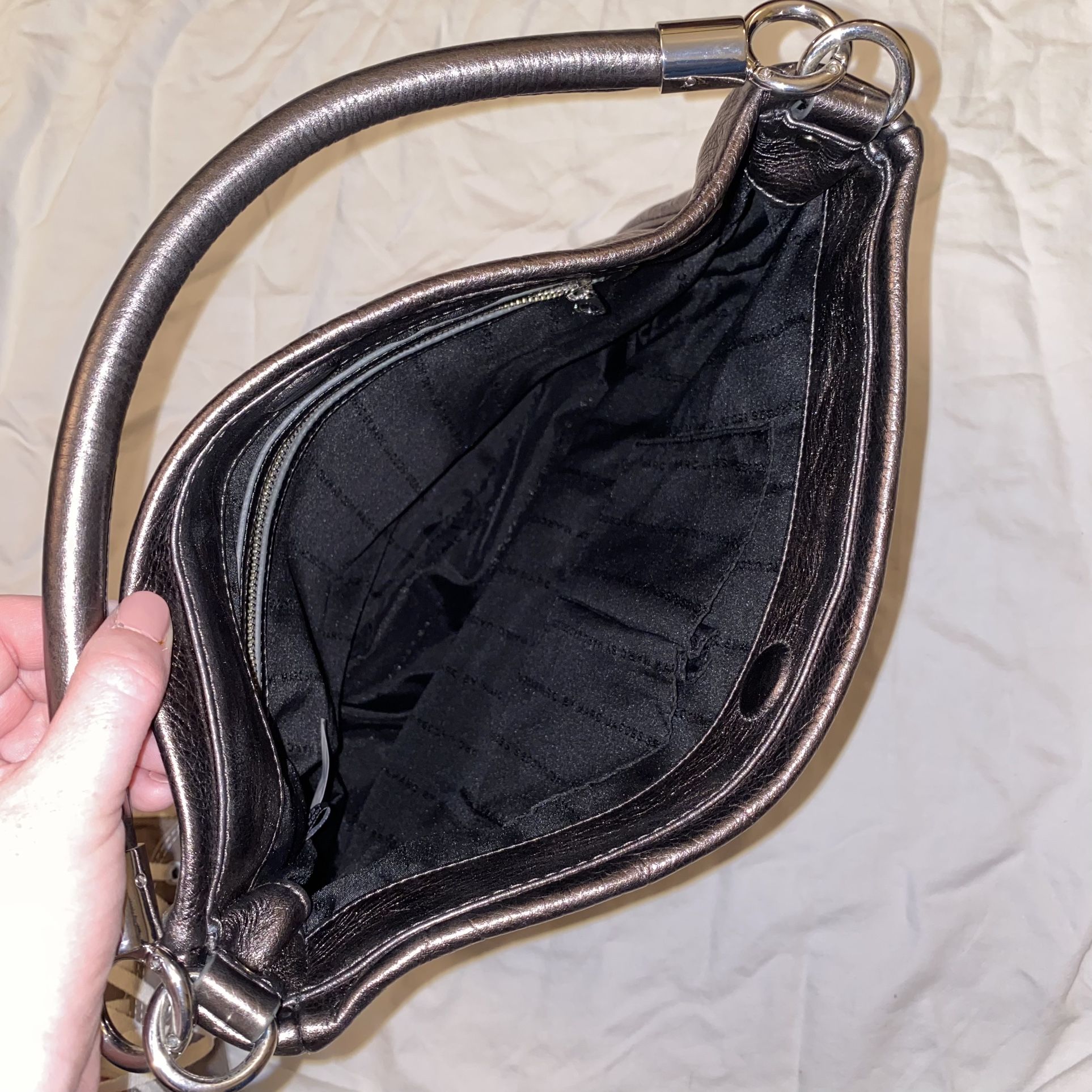Marc Jacobs silver hobo bag / purse