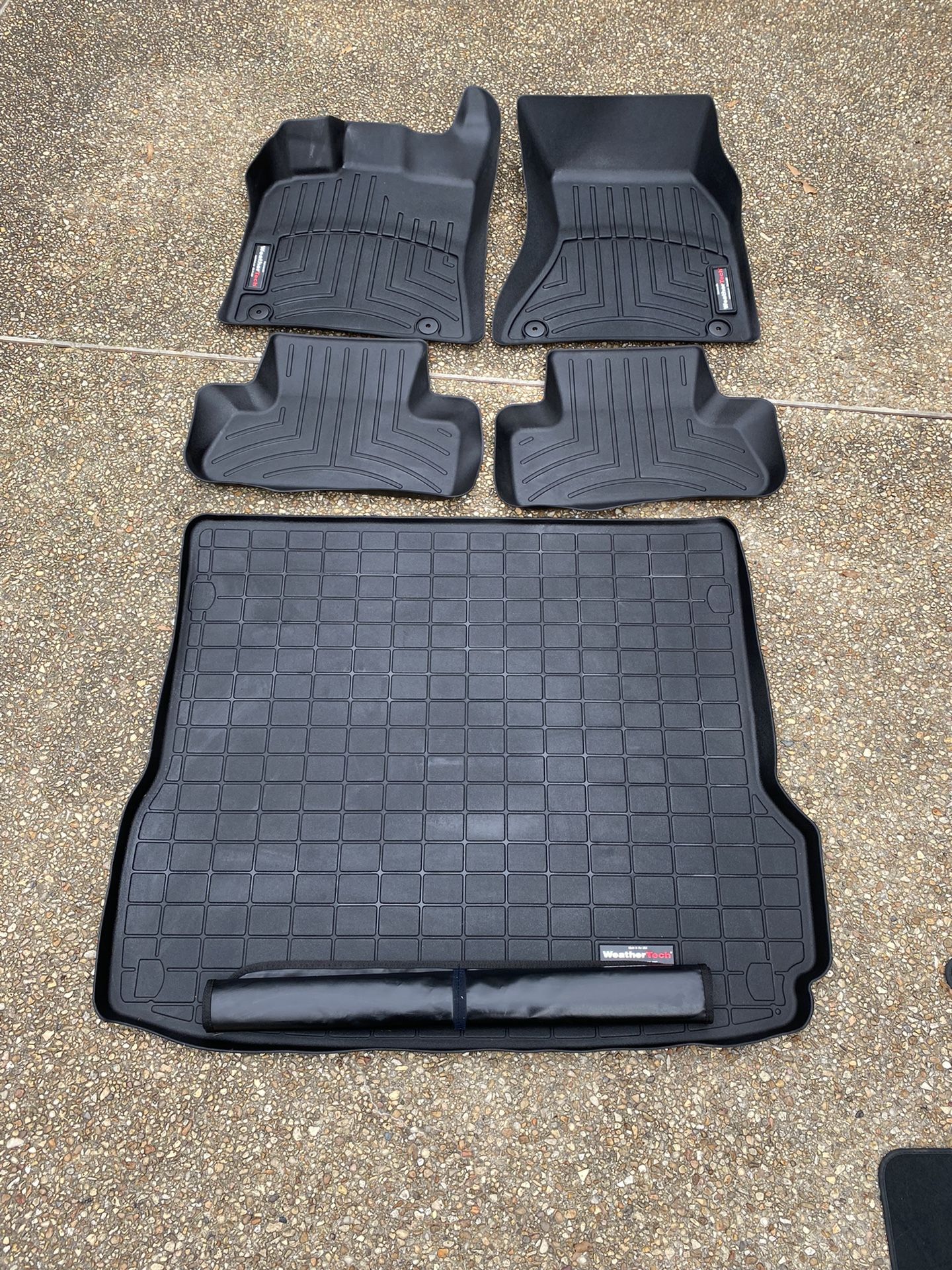 2017 Audi Q5 WeatherTech Floormats and Trunk Liner