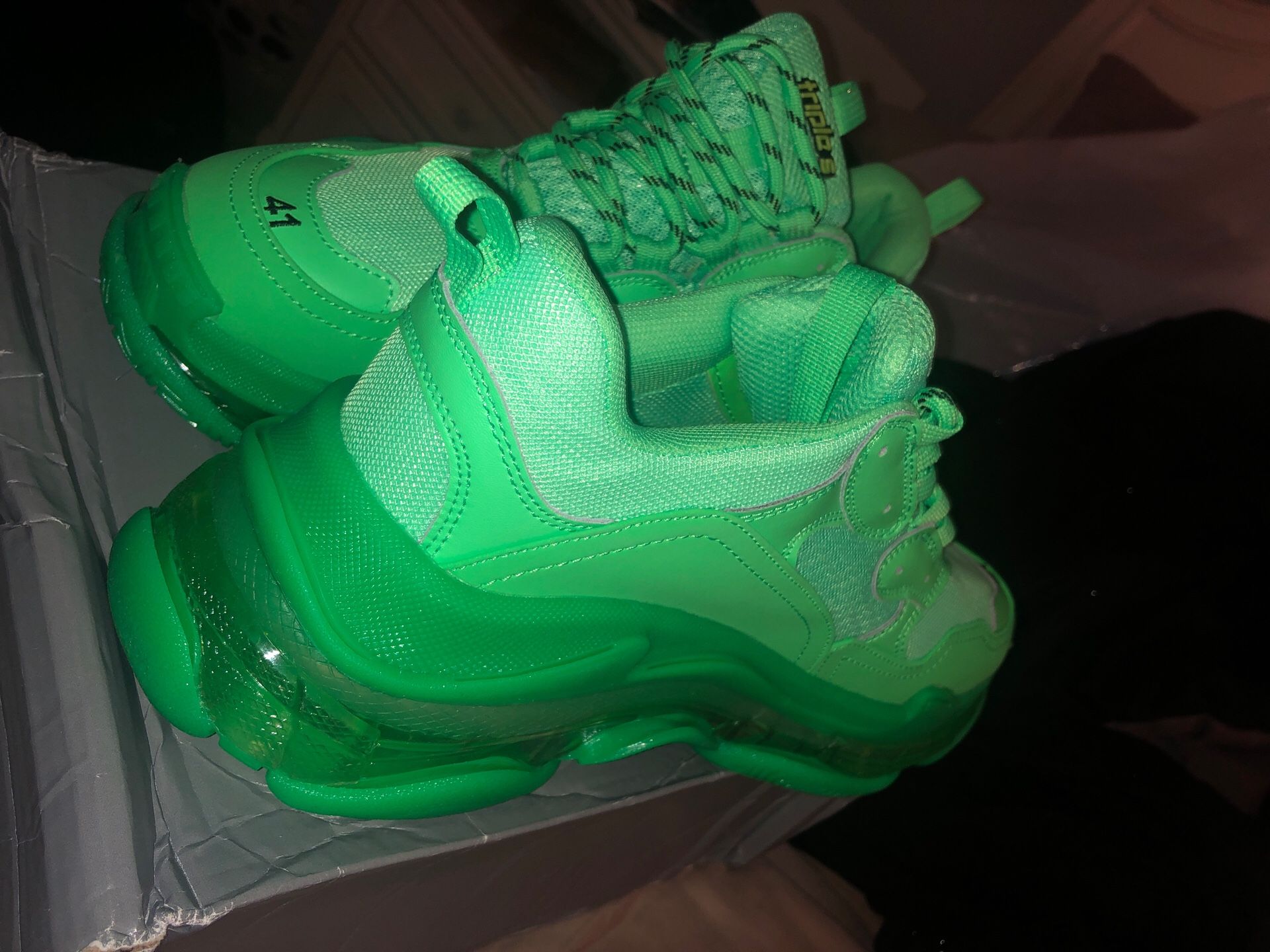 balenciaga triple s slime green