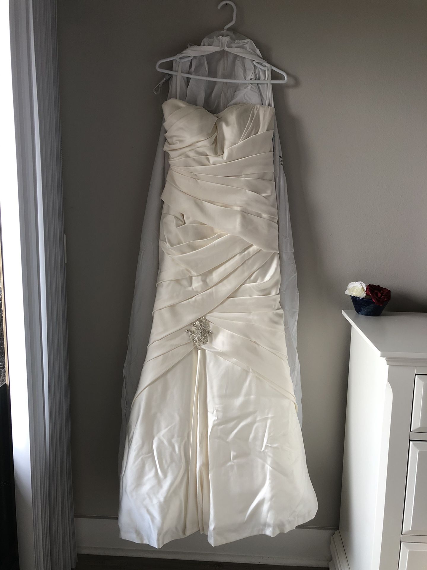 Wedding Dress - Casablanca 2037 Size 12, Ivory
