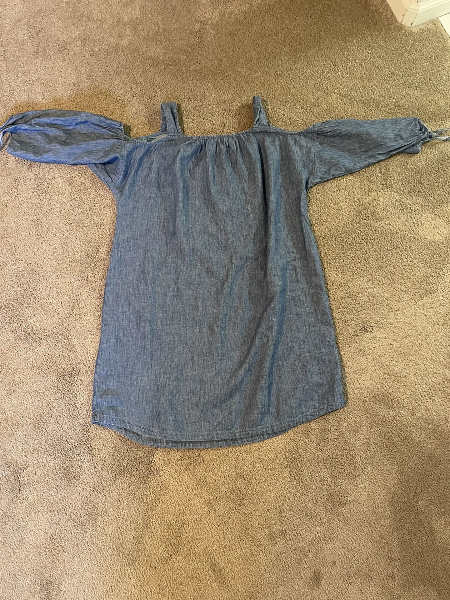 3 dresses size medium women’s