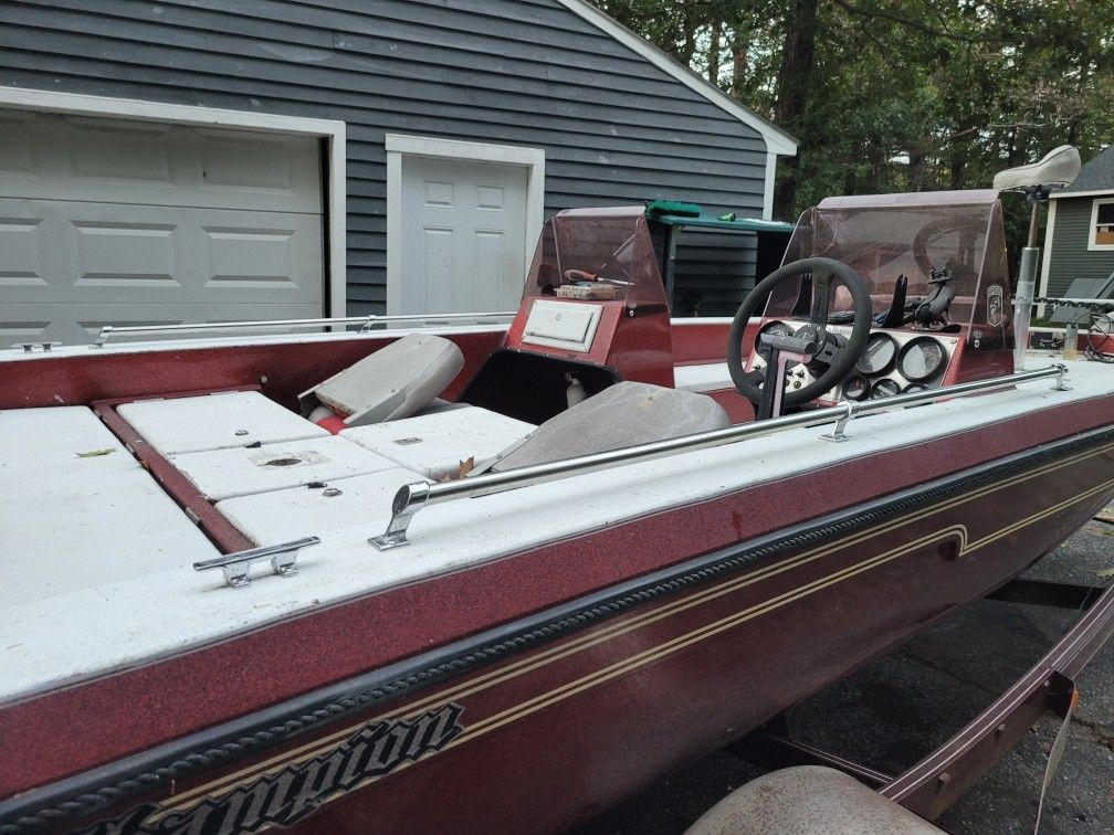 Fishing Boat 89 Champion