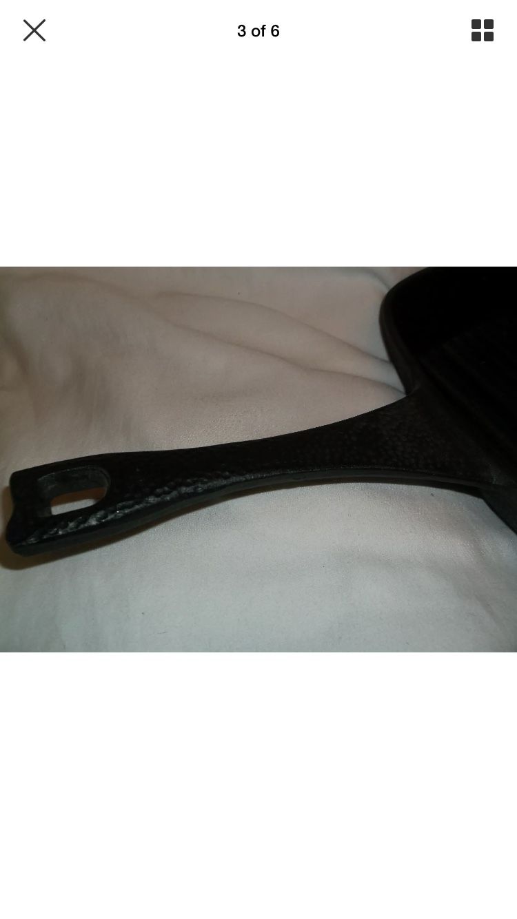 PAULA DEEN HAMMERED BLACK CAST IRON SQUARE FRYING PAN SKILLET 11" WITH POURS