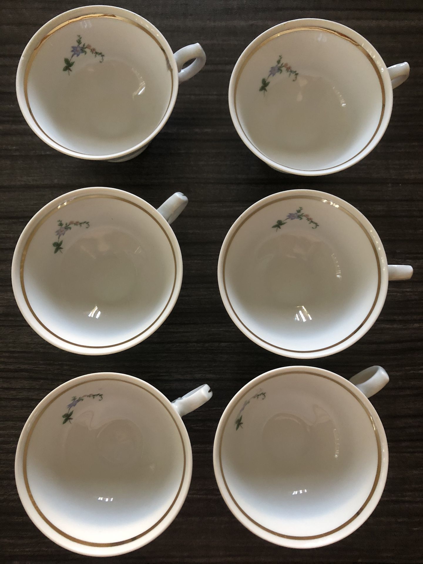 Tea/coffee cups