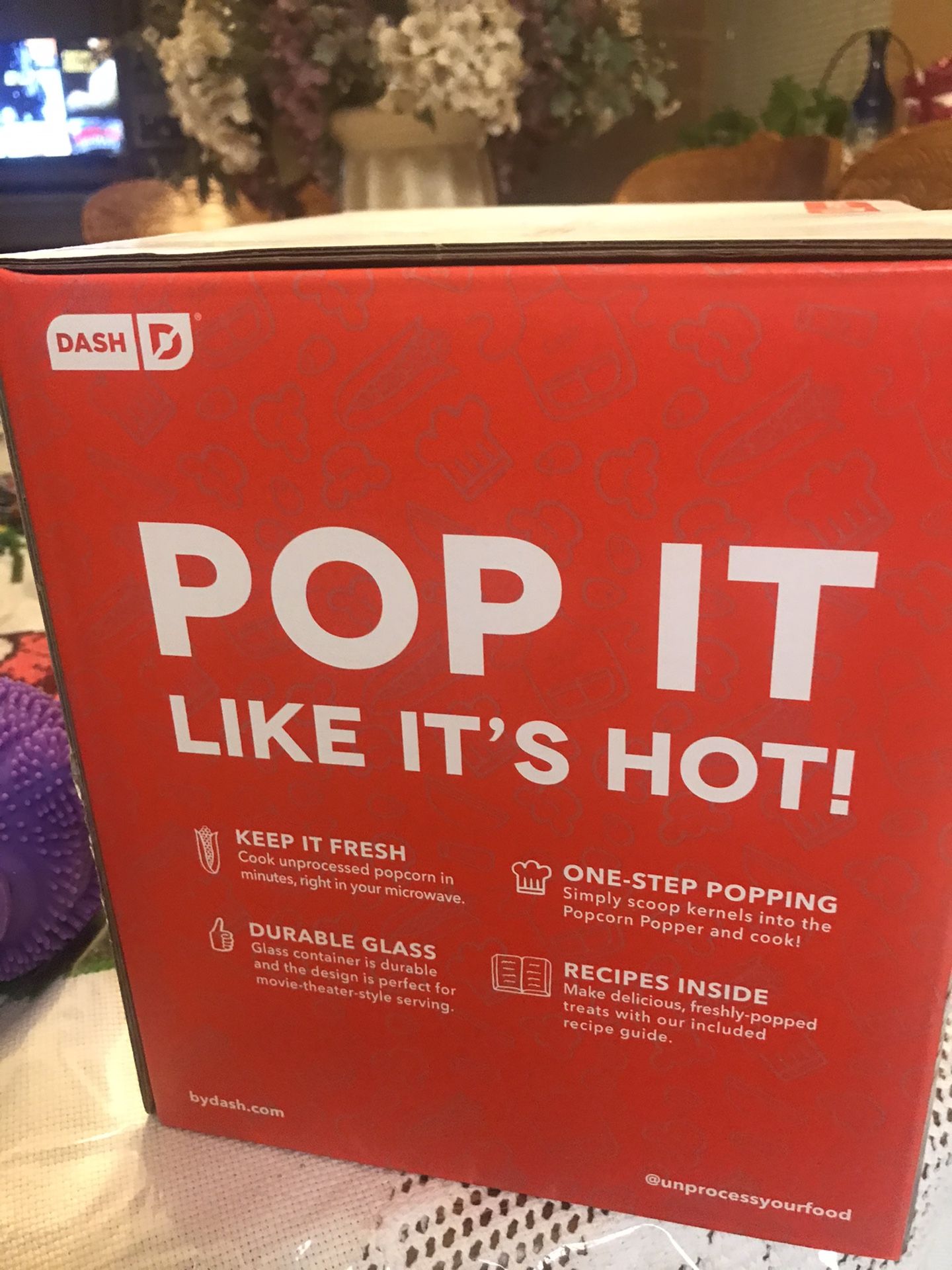 DASH MICROWAVE POPCORN POPPER