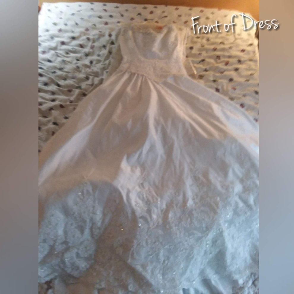 New with Tags Wedding Dress Size 10/12