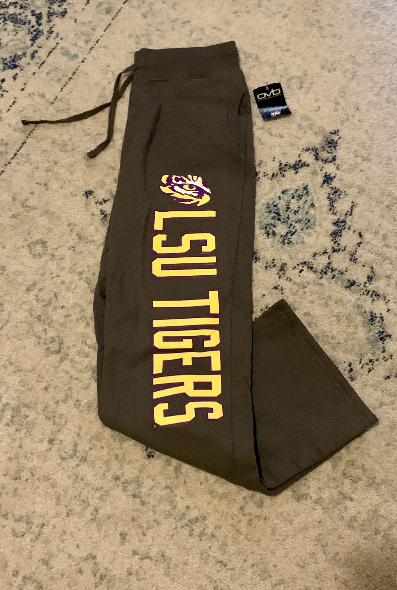 LSU TIGERS Women’s Grey Sweatpants With Pockets Size Medium Brand New With Tags 