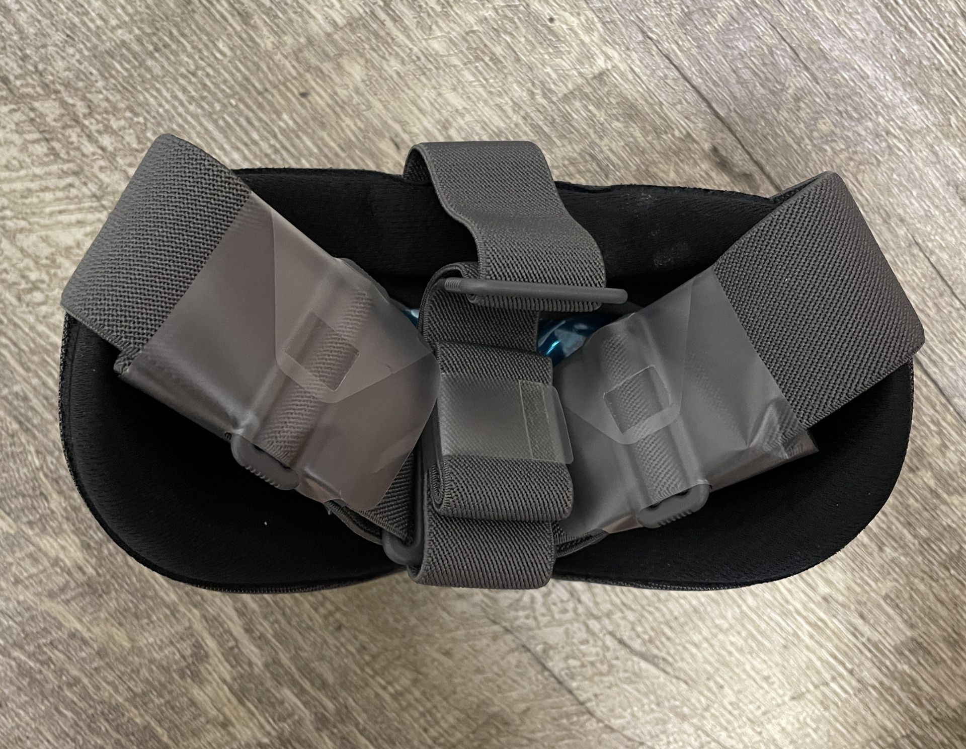 Google Daydream View Mobile VR Headset - New In Box