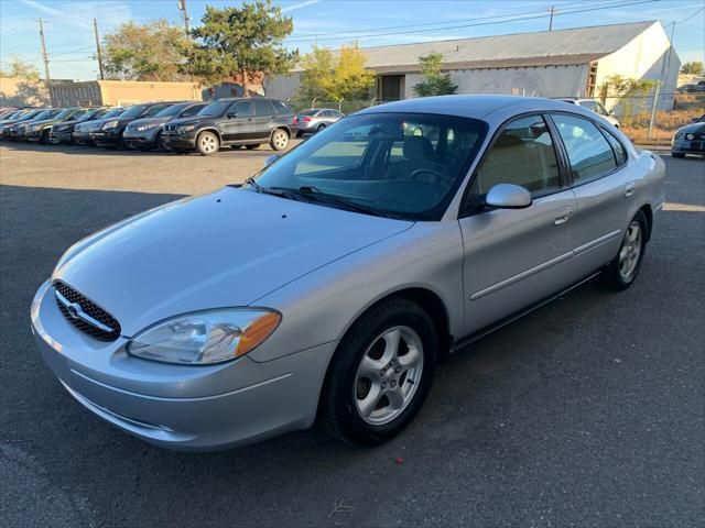 2003 Ford Taurus