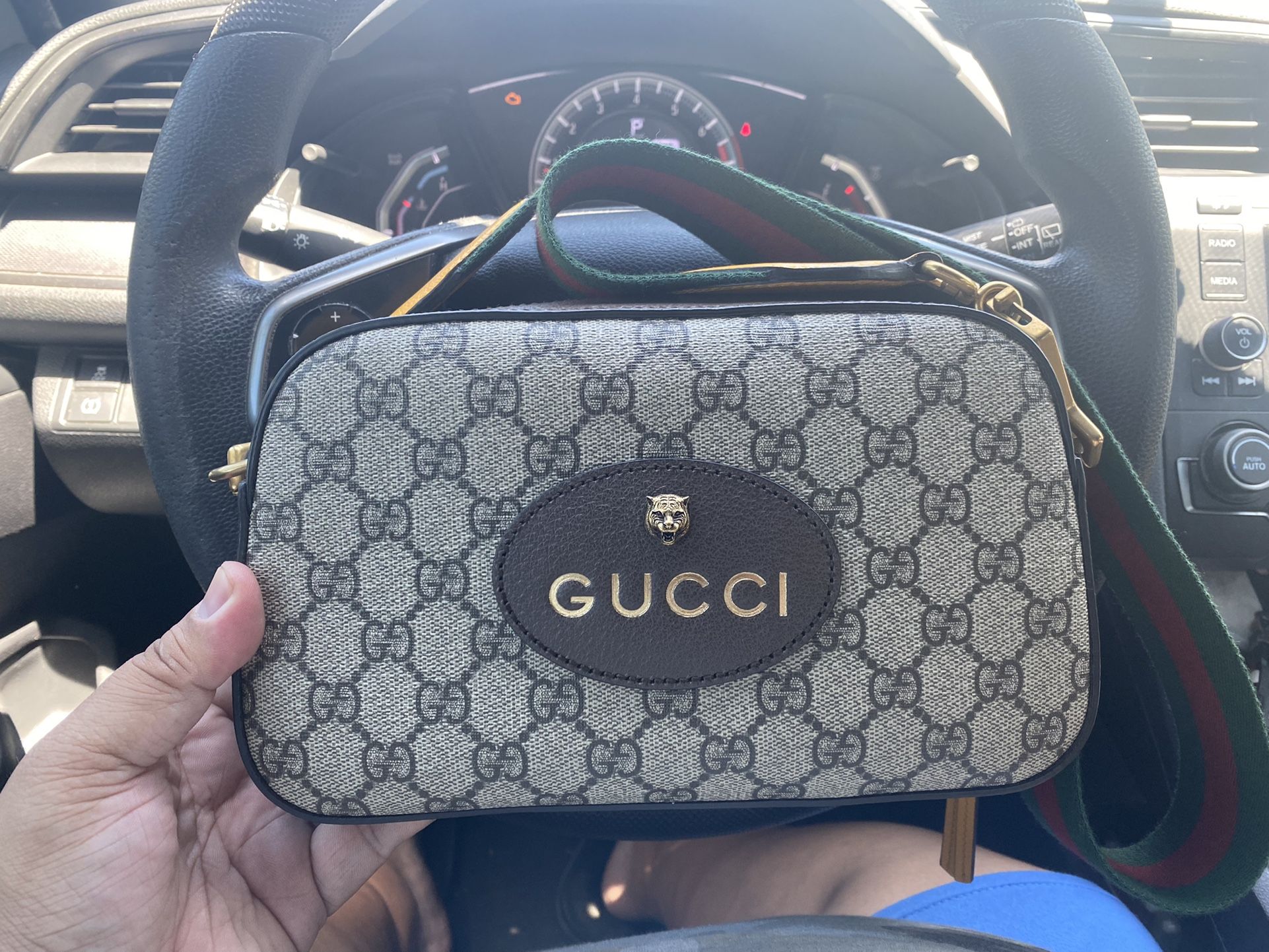Gucci Neo Vintage GG Supreme Messenger Bag