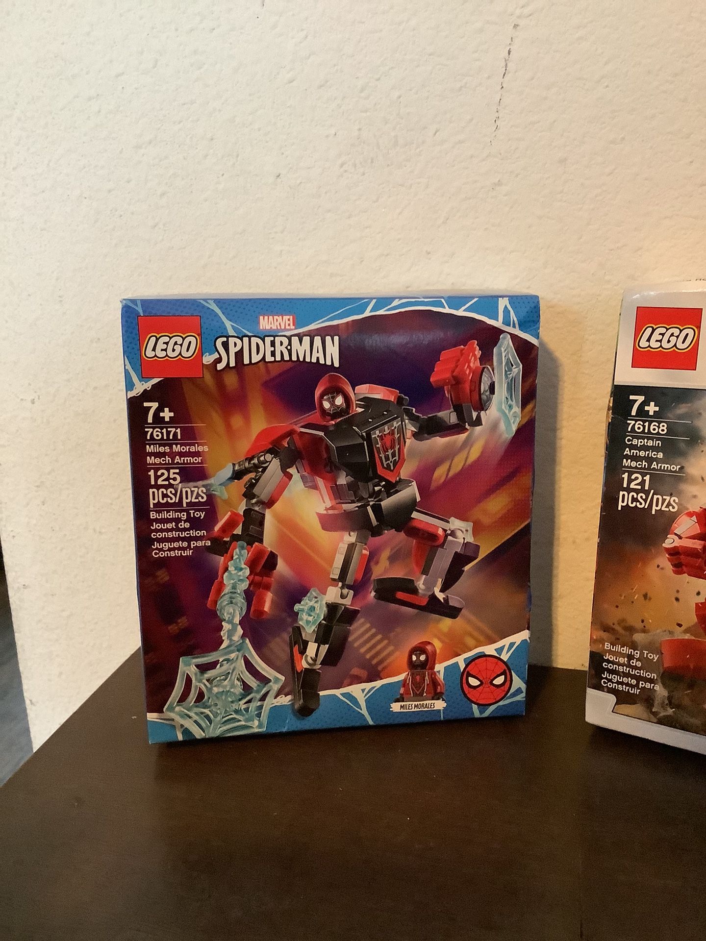 2 Marvel lego Sets Miles Morales/ Captain America Mech Set