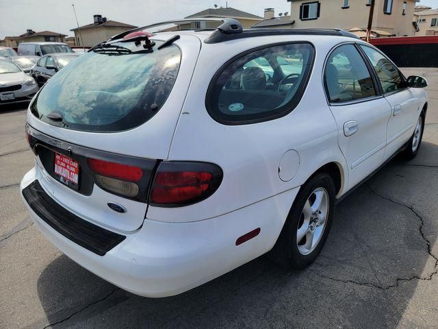 2001 Ford Taurus