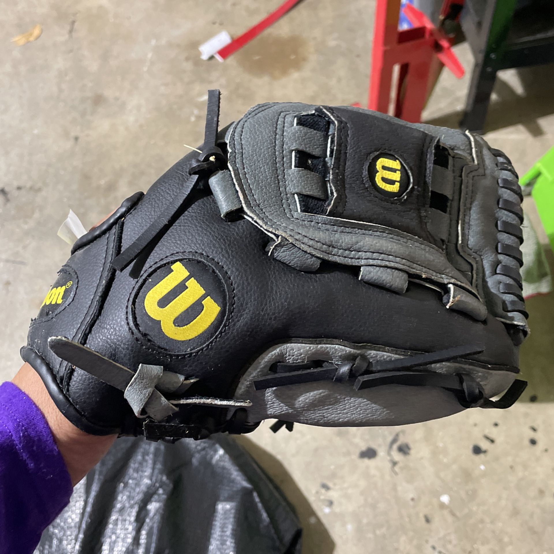 Wilson Softball Glove Size 12 Inch