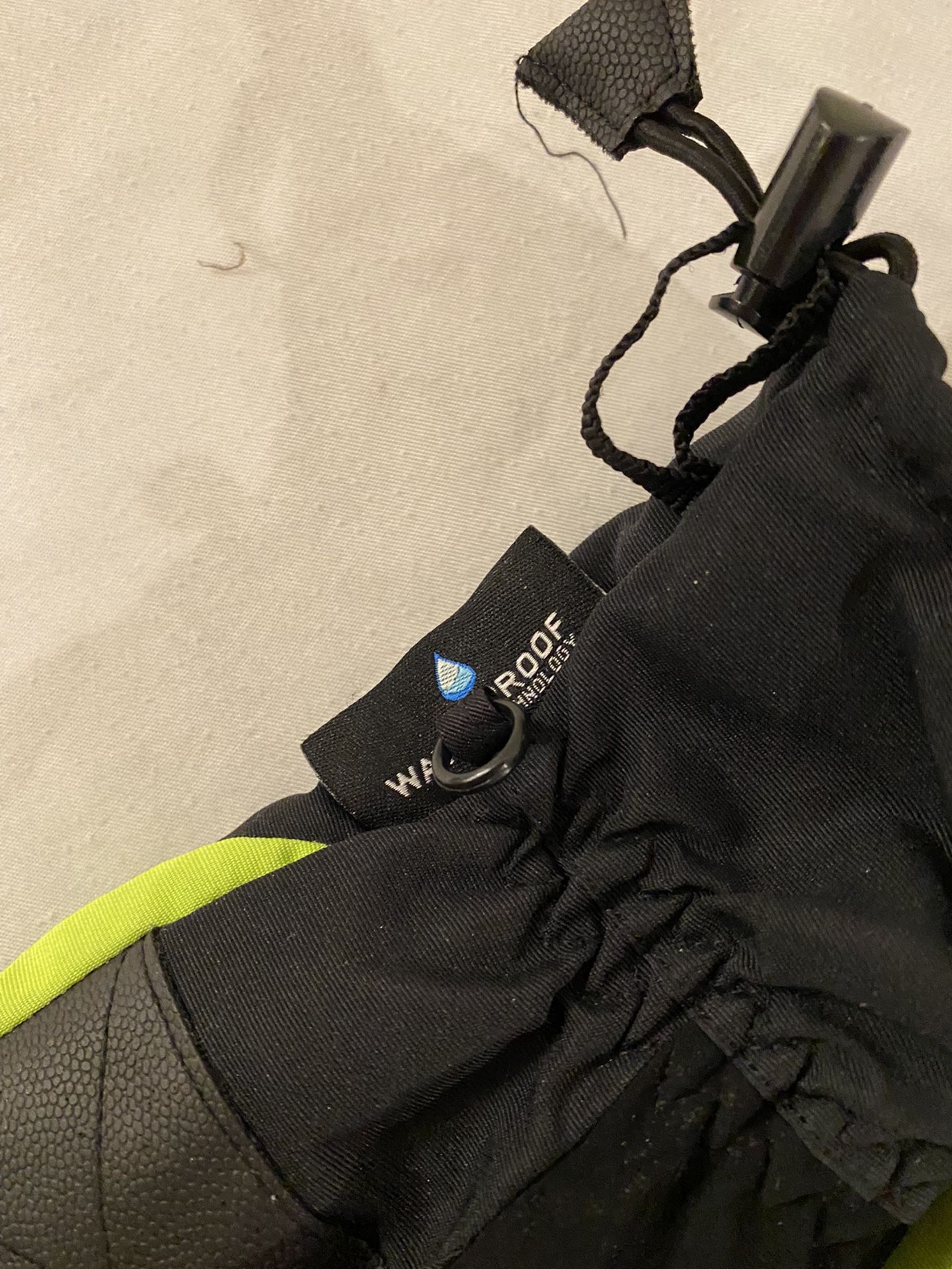 Women’s Waterproof Ski Gloves Size S, Perfect Condition