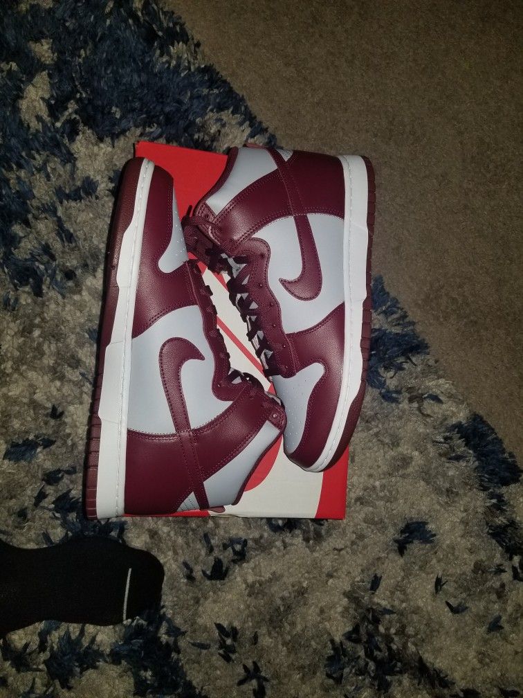 Dunk High Dark Beetroot