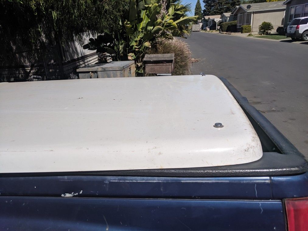 Snug top Snug lid Tonneau Bed Cover 9704 Chevy S10S15 GMC Sonoma