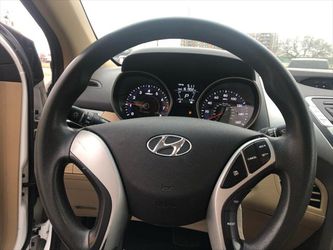 2011 Hyundai Elantra Thumbnail