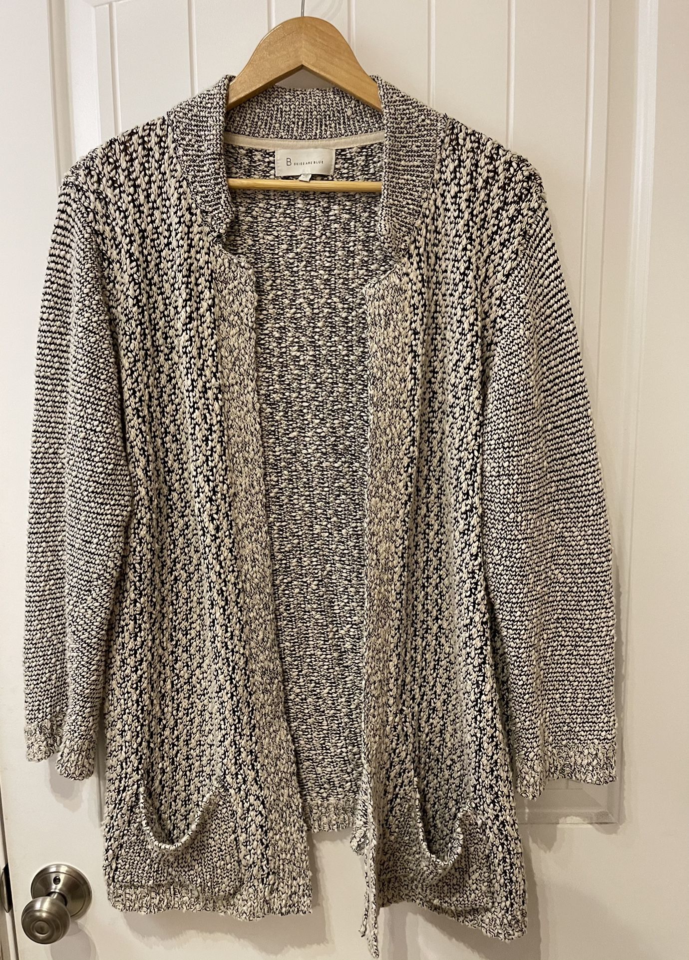 StitchFix Skies Are Blue Cardigan Cream And Black