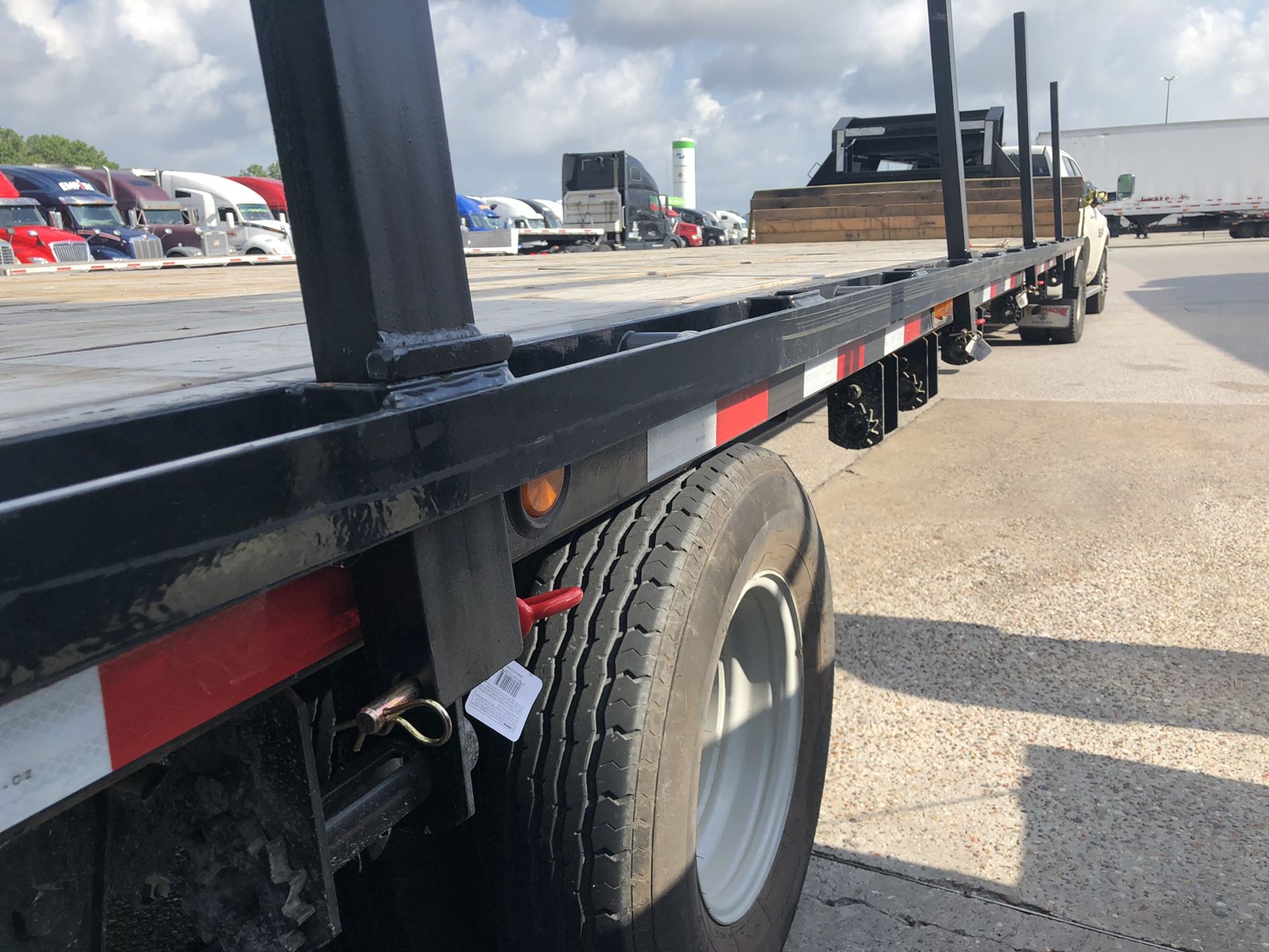 3 and 4foot Pipe Stakes with 5/8” safetypin hole! For Flatbed, Hot