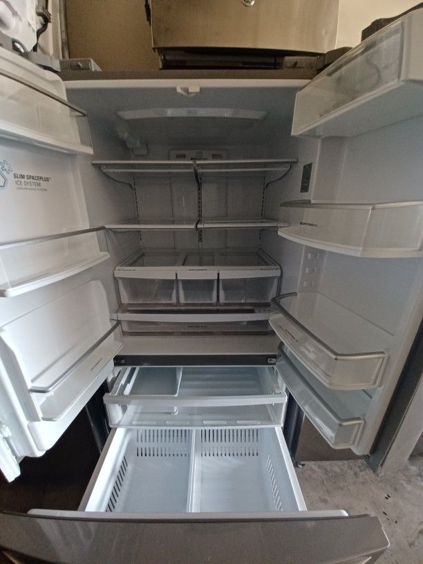 LG FRENCH DOOR FRIDGE