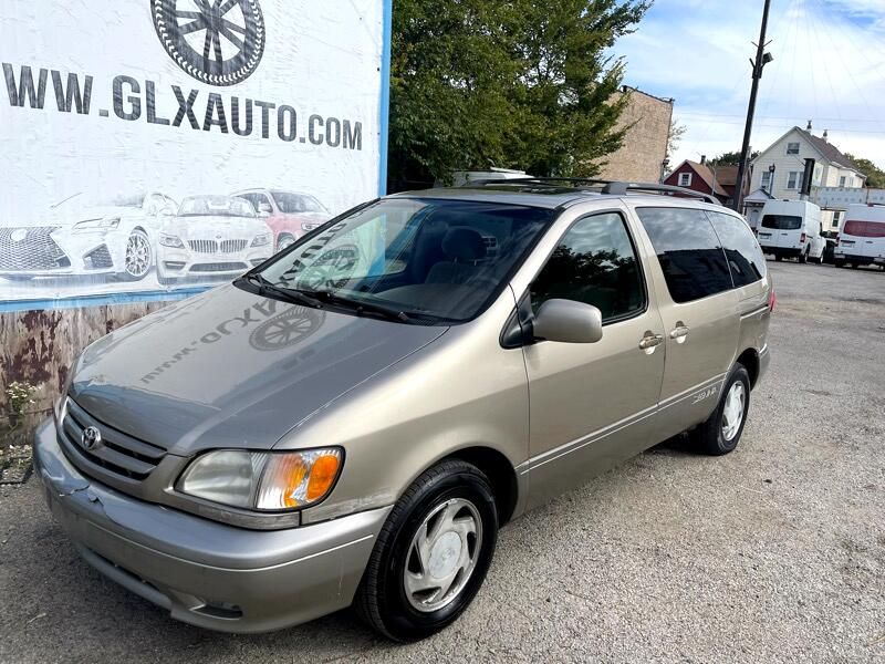 2001 Toyota Sienna