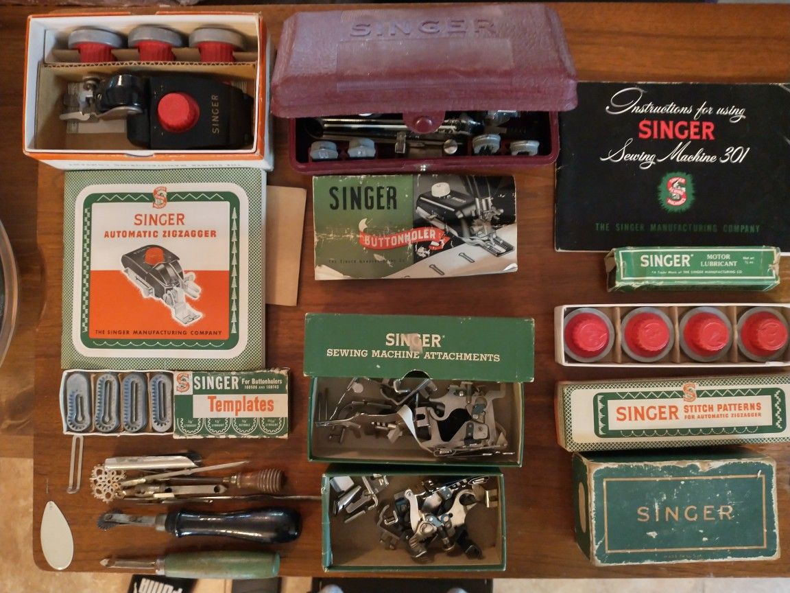 Vintage Singer Sewing Machine