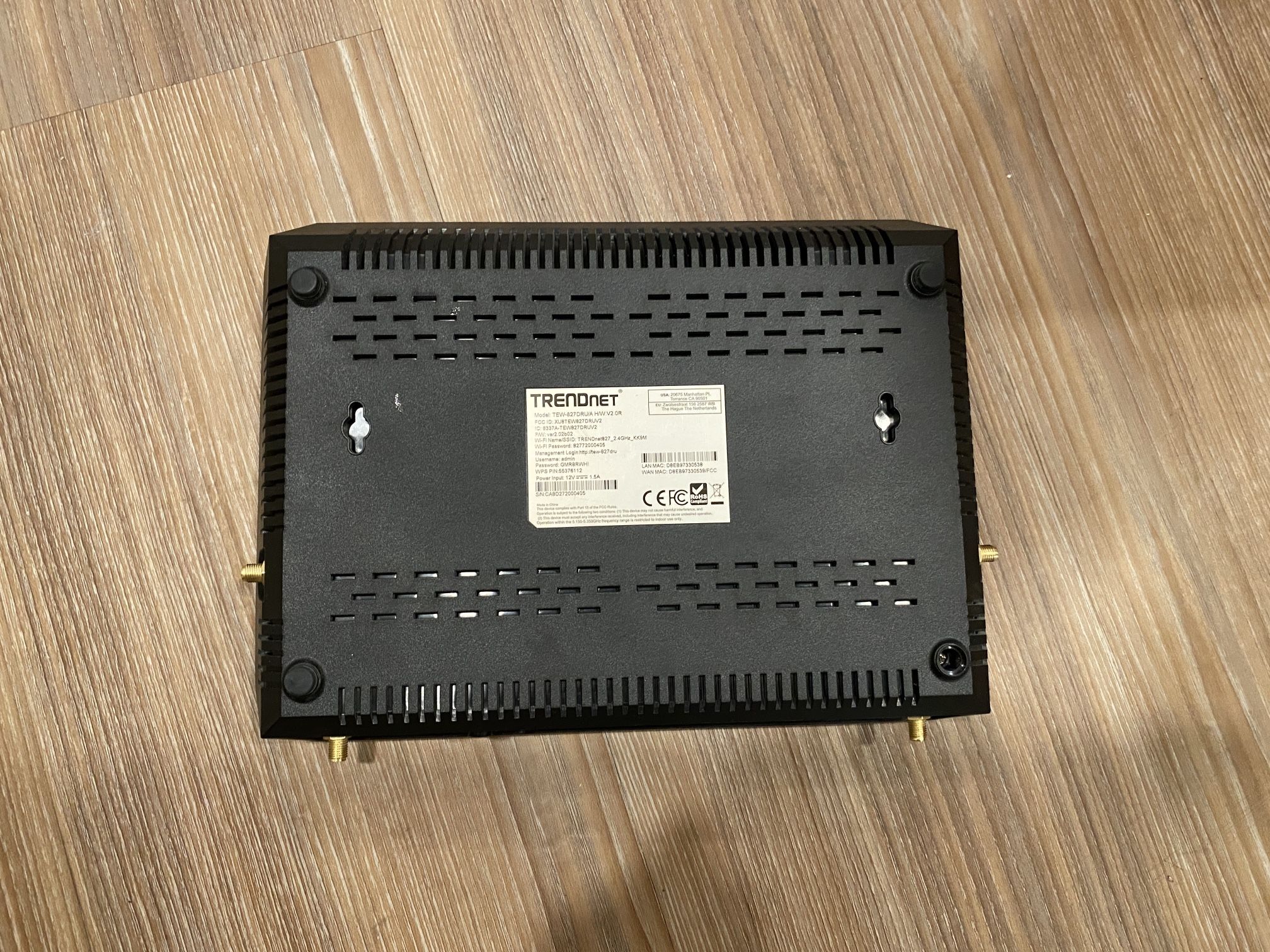 TEW-827DRU (Version v2.0R) AC2600 MU-MIMO WiFi Router - 1733Mbps / Gigabit Ports