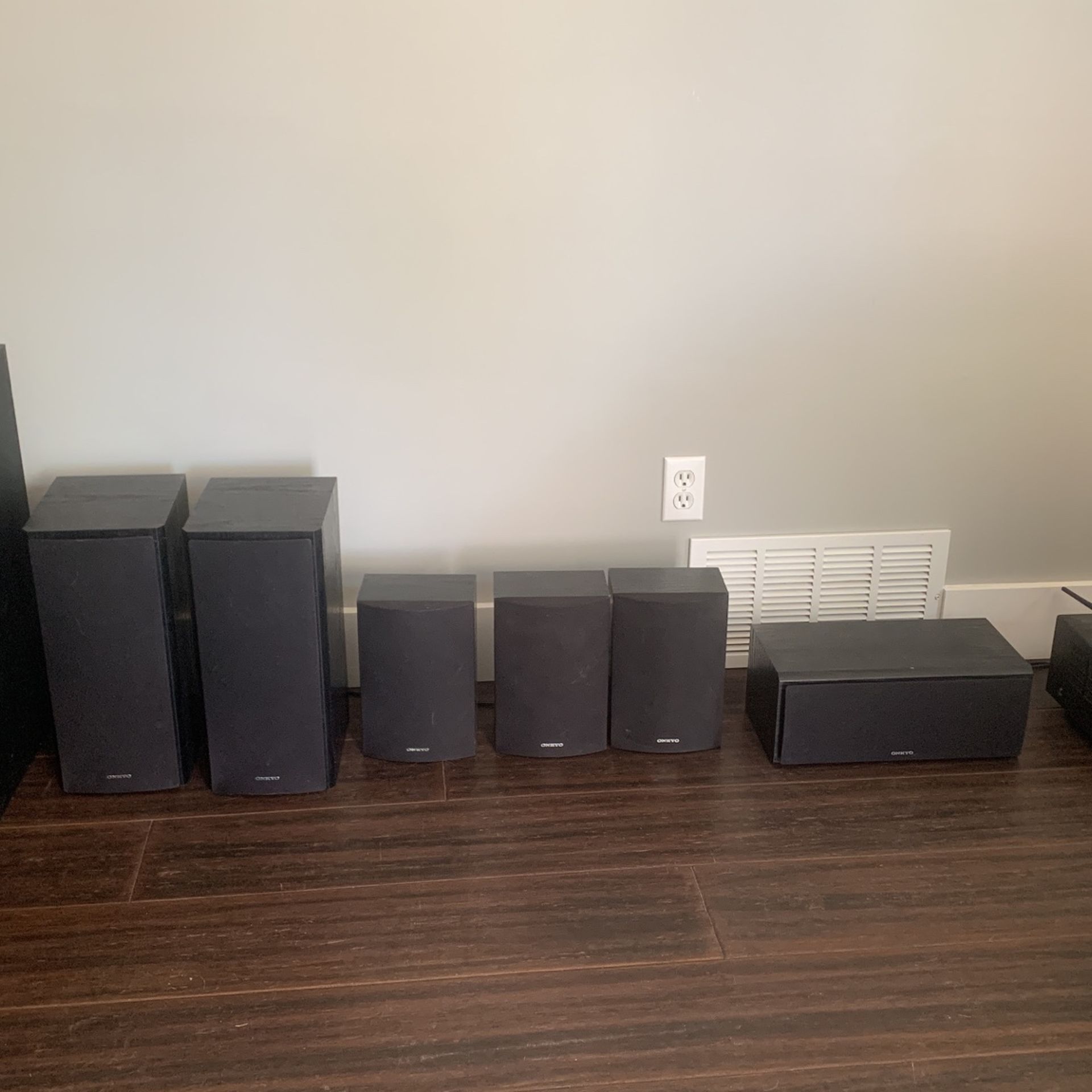 Yamaha Rx-v485 Bluetooth Stereo System