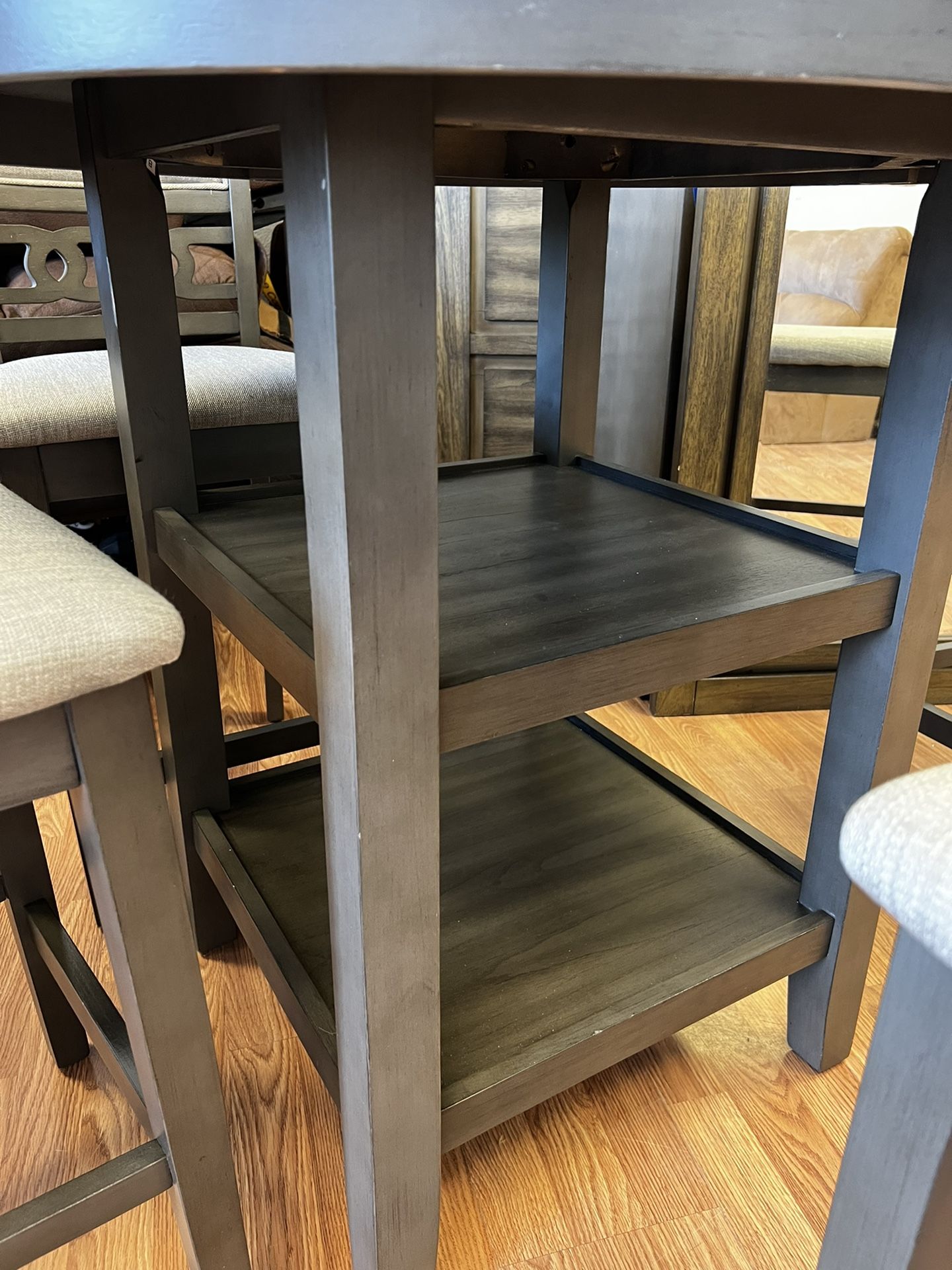 Grey Table Set With 4 Chairs