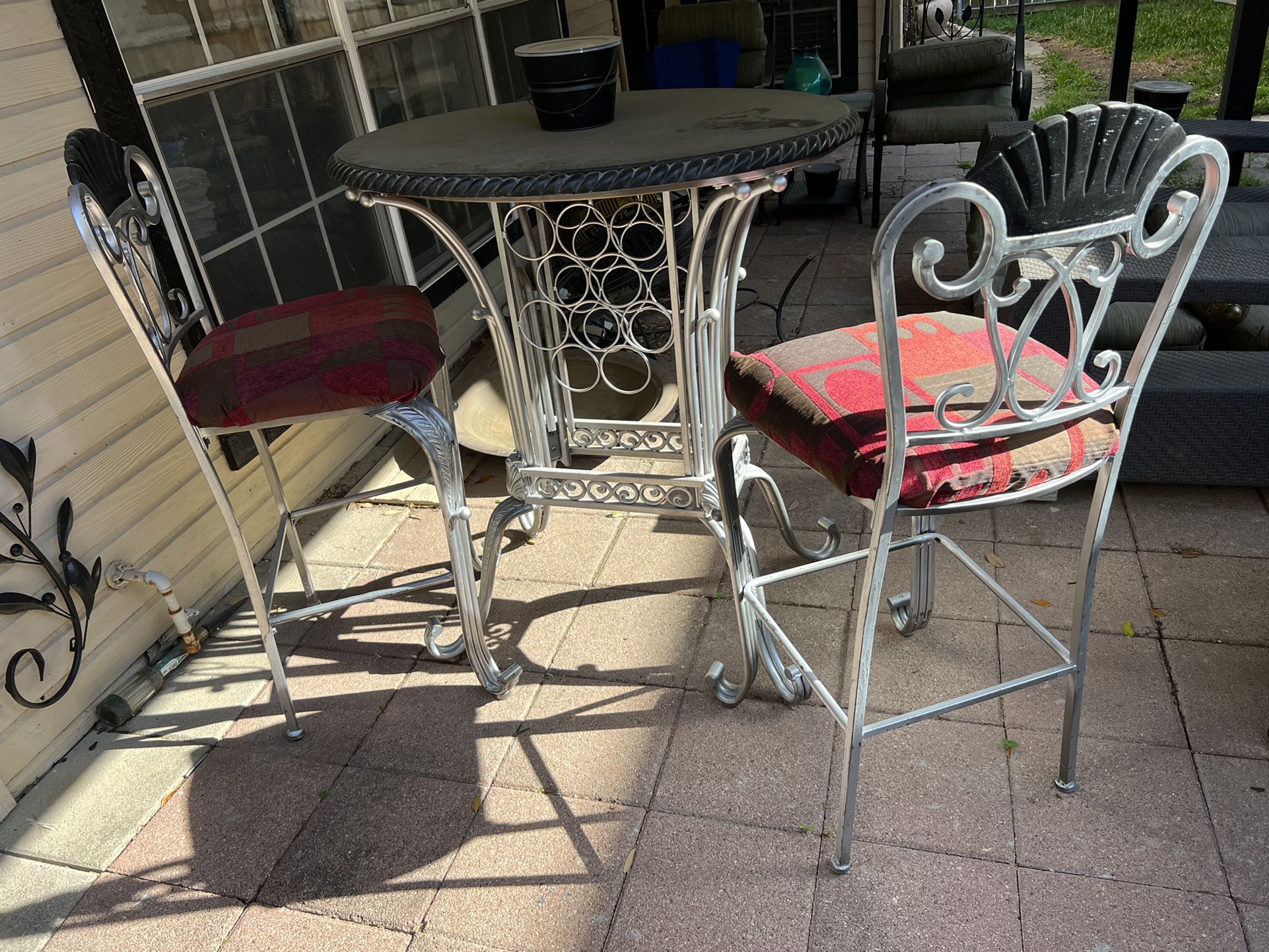 Bistro Table With 4 Chairs