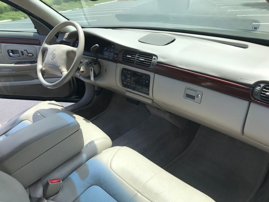1999 CADILLAC DEVILLE