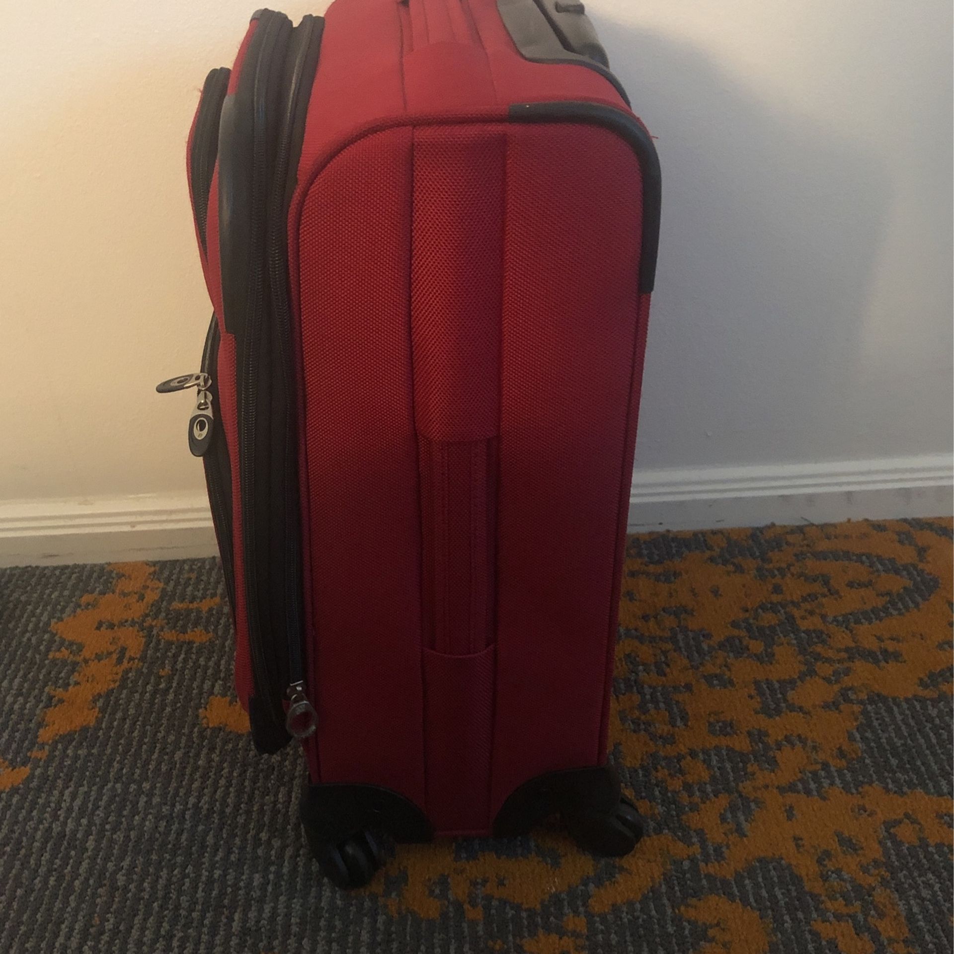 CARRY ON TRAVEL BAG LUGGAGE BAG