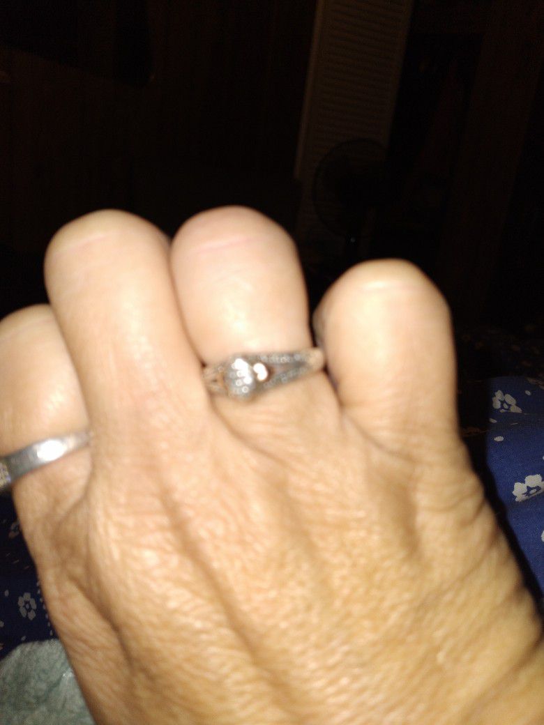 Selling  A Engagement Ring 