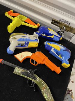 A Lot Of 20 Kids Toy Guns Thumbnail