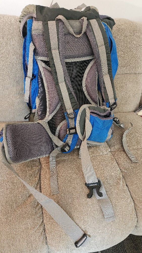 American Outback Zion Internal Frame Hiking Backpack
-$20 (Cash Only)