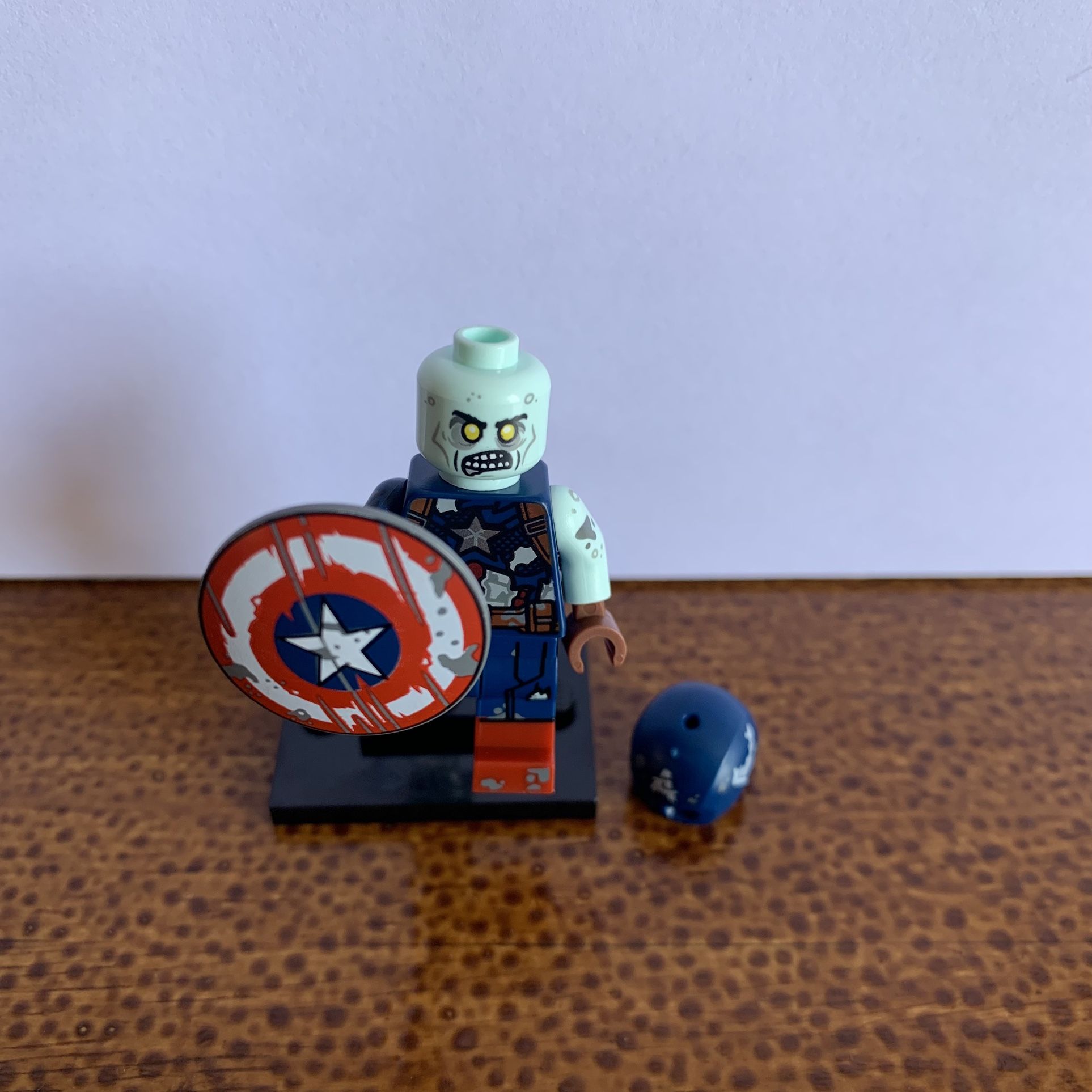 LEGO 2021 Marvel Studios Minifigures - Zombie Captain America (Steve Rogers)