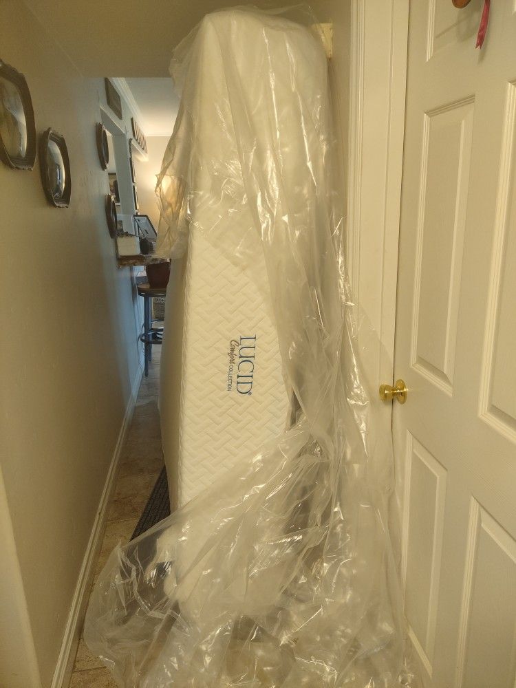 Lucid King Size Mattress