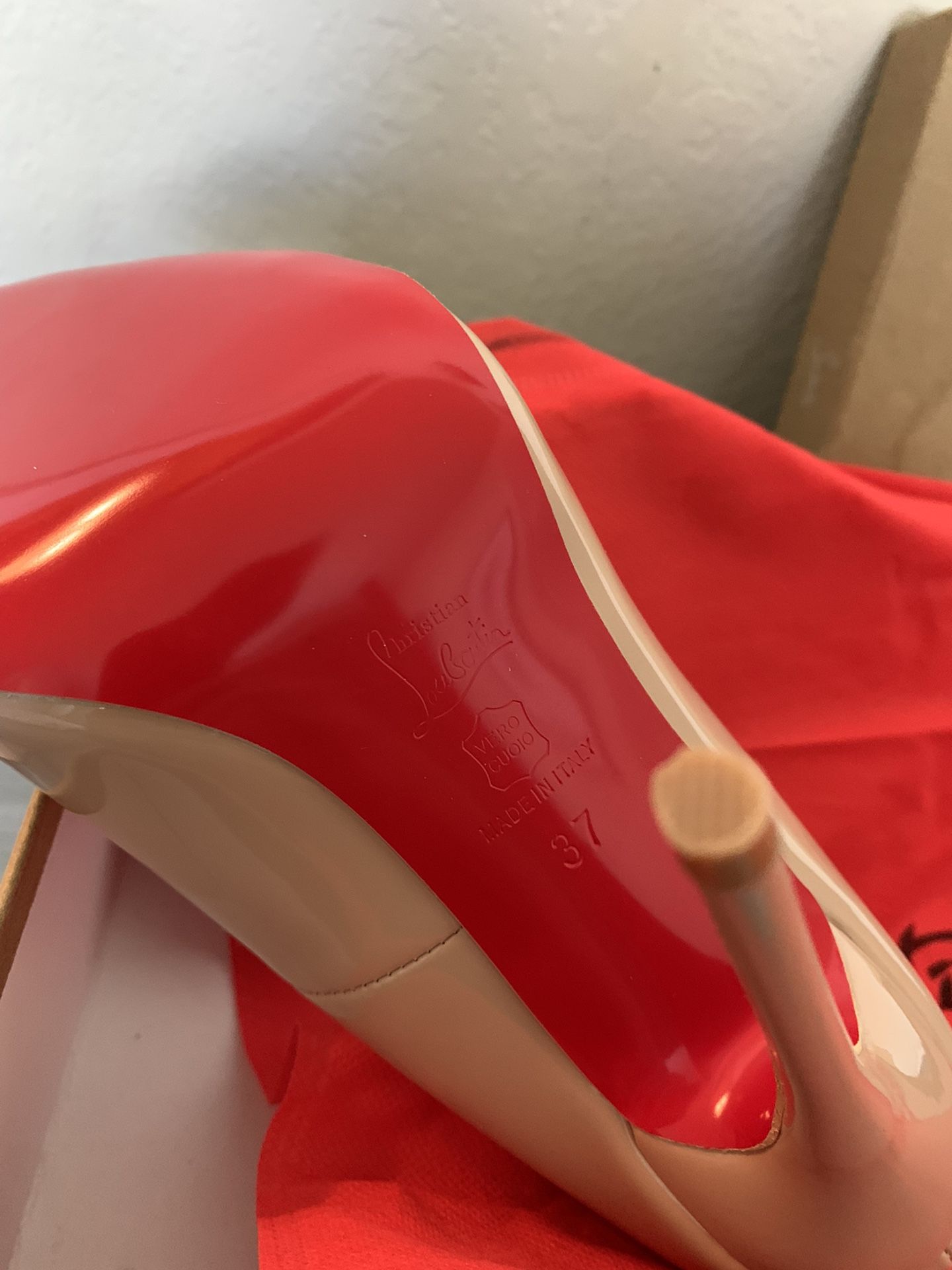 NWT Woman’s Designer Patient Leather Heels Uk 37