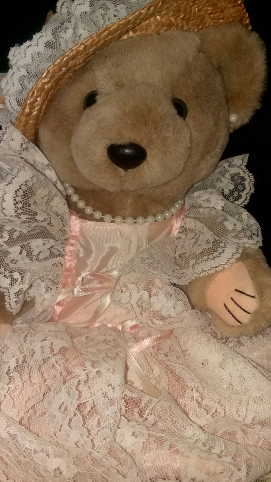 Old fashioned teddy bear
