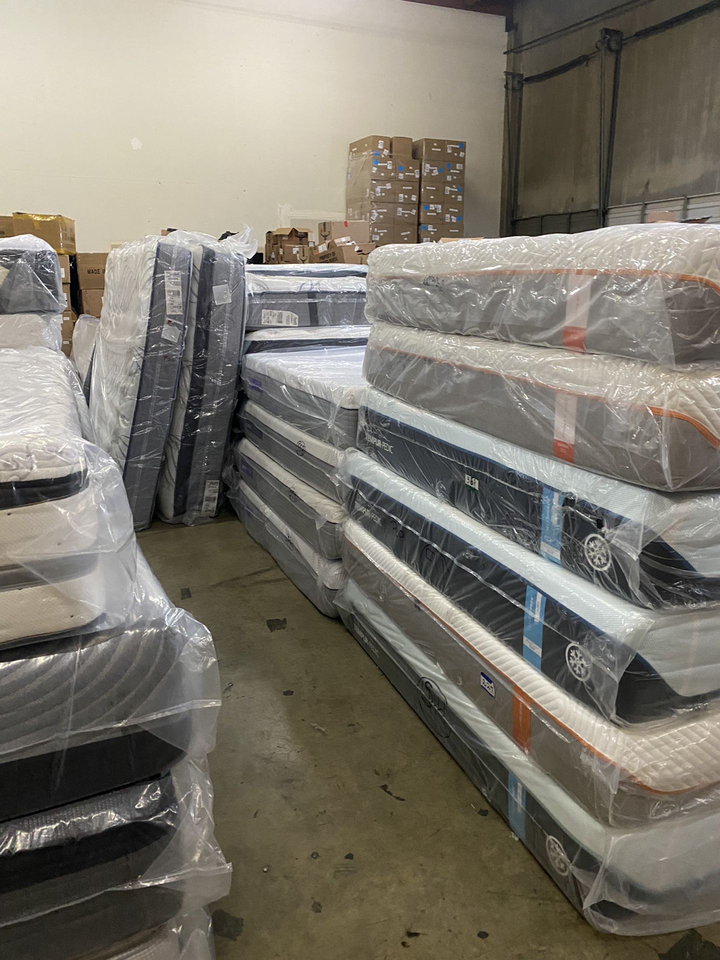 King And Queen Mattress Warehouse Closeout for Sale in Everett, WA - OfferUp