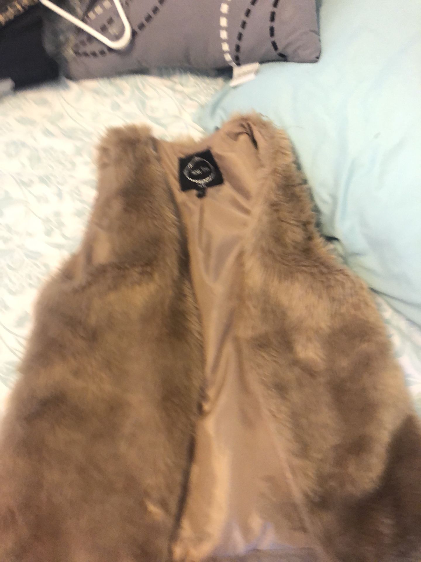 Fur vest