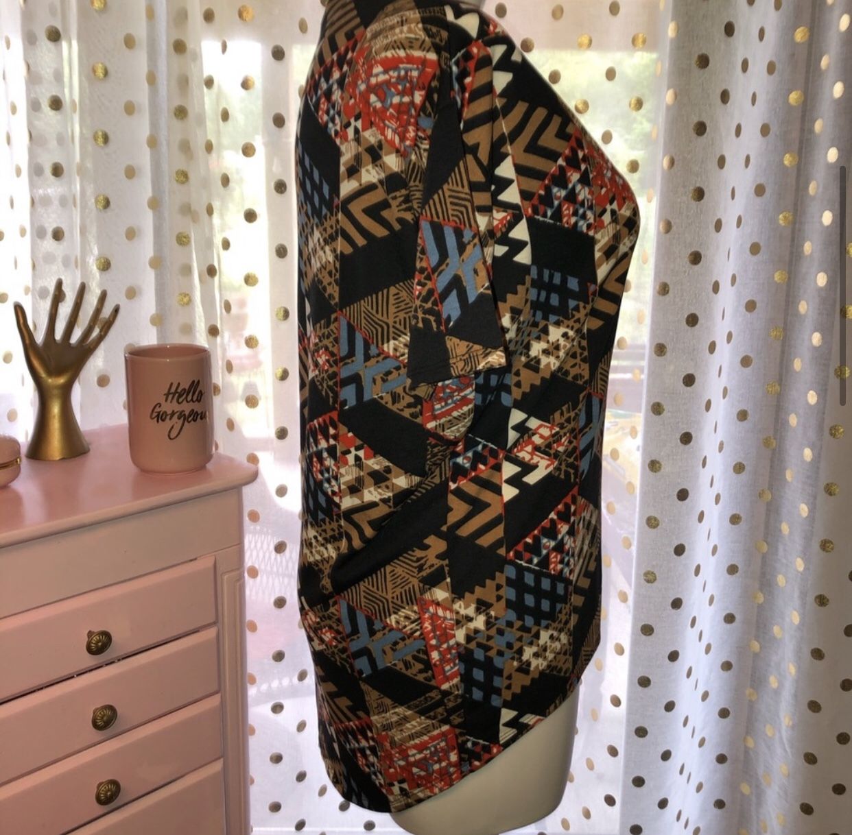 NWT LuLaRoe Irma Size XXS Shirt